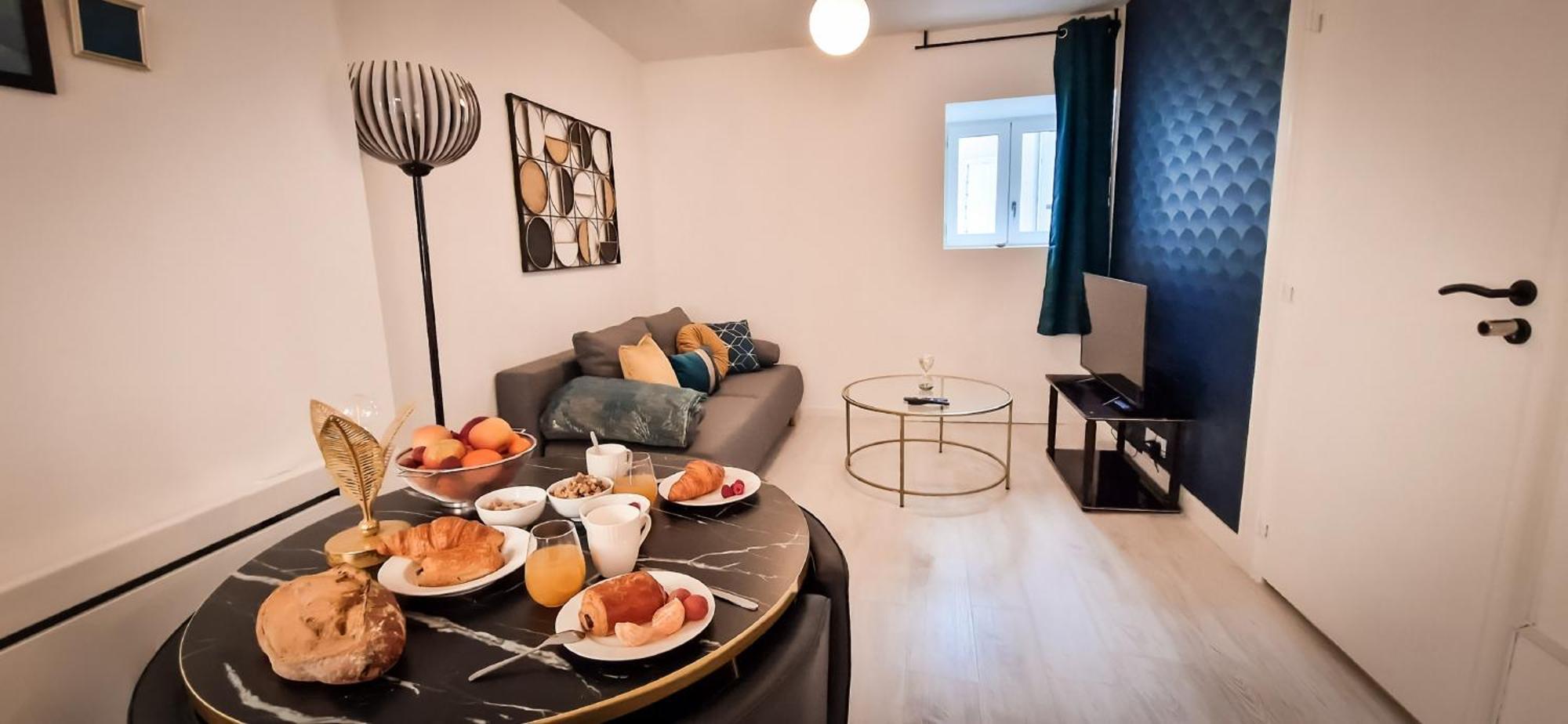 L'Art Deco 3 Etoiles Wifi, Netflix, Disney, Coeur De Bastide ヴィルフランシュ・ド・ルエルグ エクステリア 写真