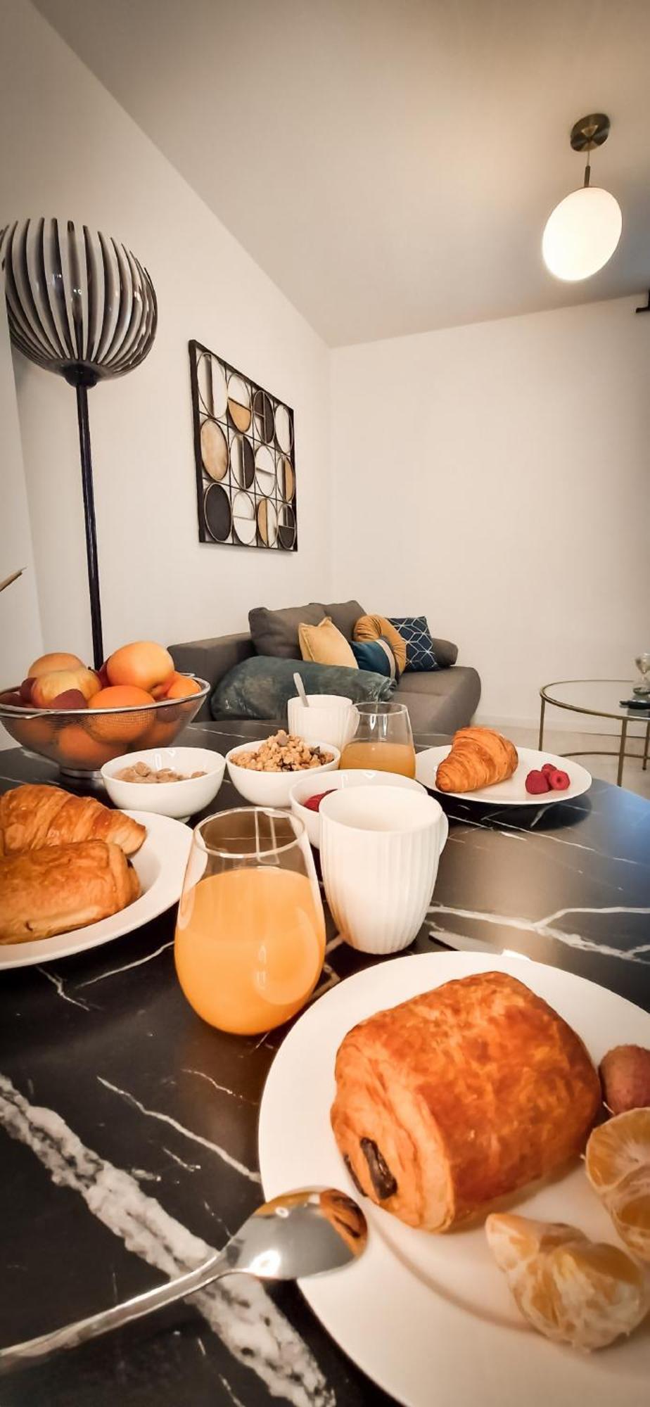 L'Art Deco 3 Etoiles Wifi, Netflix, Disney, Coeur De Bastide ヴィルフランシュ・ド・ルエルグ エクステリア 写真